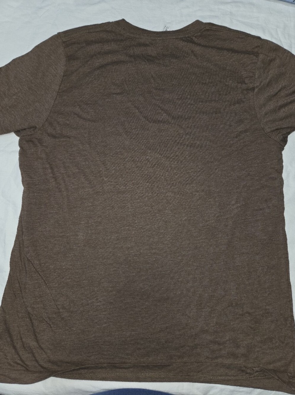 Bella Canvas Brown Tee with Red Lips and Leopard Tongue Graphic - Picture 6 of 6